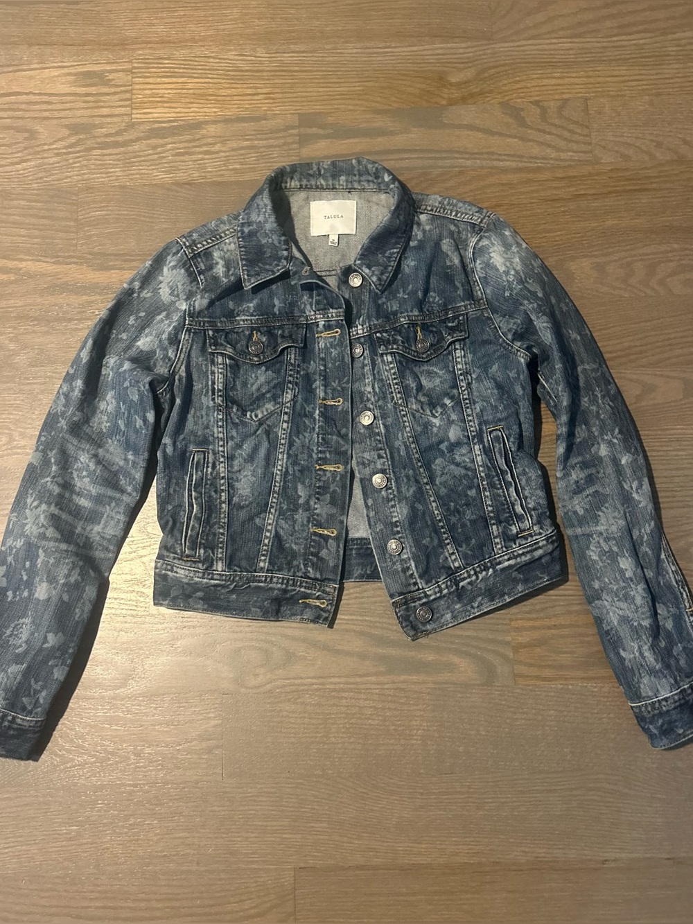 Talula By Aritzia Cropped Denim Jacket size M